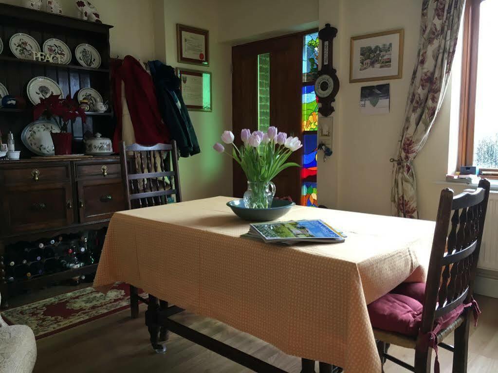 Dove Meadow Bed & Breakfast Denstone Екстериор снимка